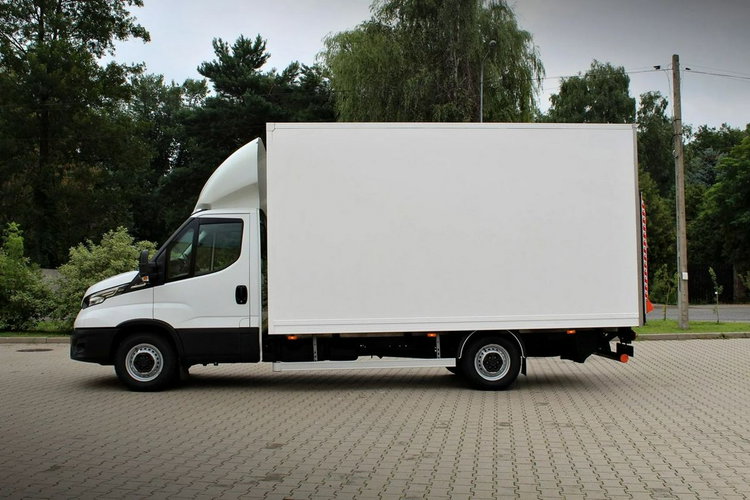 Daily 35S18 Iveco Daily 35S18 Himatic kontener 9eu palet + winda Dhollandia 750kg zdjęcie 6