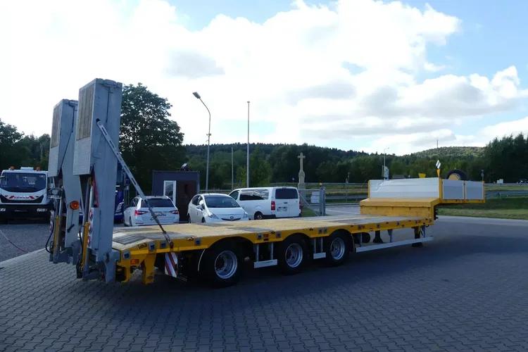 BODEX NISKOPODWOZIOWA / LAWETA / PRZEBIEG 18 TYS KM / zdjęcie 10