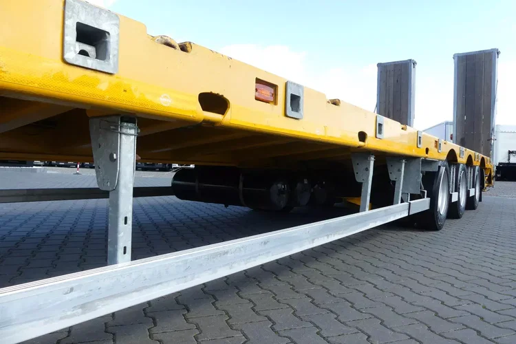 BODEX NISKOPODWOZIOWA / LAWETA / PRZEBIEG 18 TYS KM / zdjęcie 17