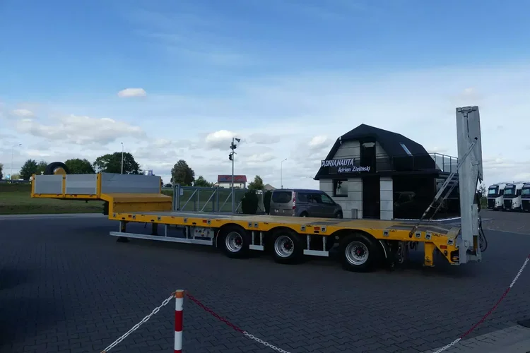 BODEX NISKOPODWOZIOWA / LAWETA / PRZEBIEG 18 TYS KM / zdjęcie 5