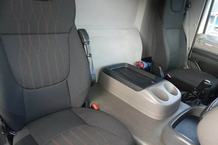 DAF CF 370 / 6x2 / CHŁODNIA 9.50 + WINDA / EURO 6 / zdjęcie 28