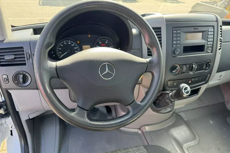 Mercedes Sprinter Zwyżka Podnośnik Koszowy VERSALIFT VTX-240 UDT zdjęcie 26