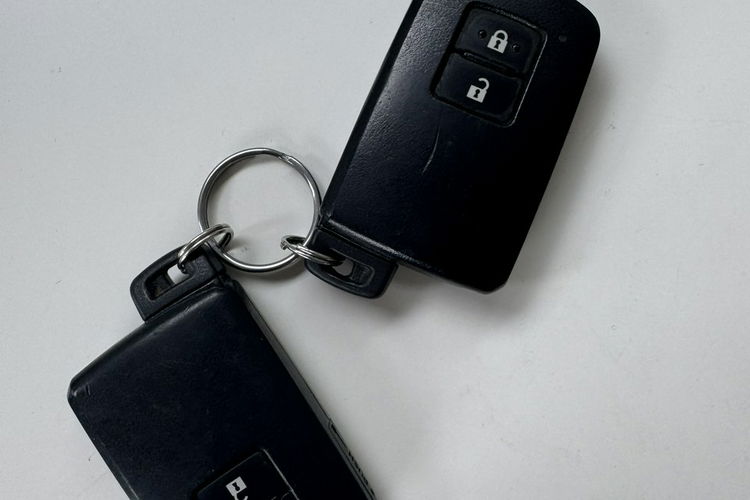 Toyota Prius+ 1.8 HSD 136KM Hand free 7 osobowy Bezwypadkowy zdjęcie 18