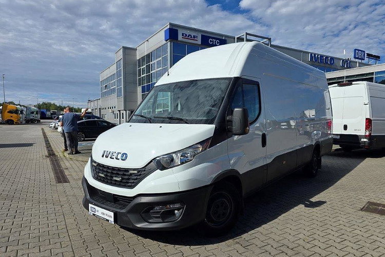 IVECO DAILY 35S18 zdjęcie 1