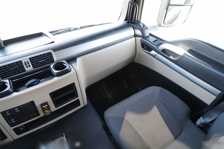 MAN TGS 33.500 / 6x4 / BURTOWY 7.6 M + HDS FASSI F-155 / wysów 10, 5 m / STEROWANIE RADIOWE  / OPONY 100% / NAVI / SPROWADZONY zdjęcie 42