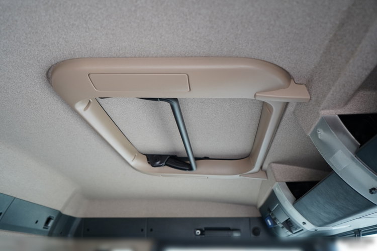 MAN TGS 33.500 / 6x4 / BURTOWY 7.6 M + HDS FASSI F-155 / wysów 10, 5 m / STEROWANIE RADIOWE  / OPONY 100% / NAVI / SPROWADZONY zdjęcie 44