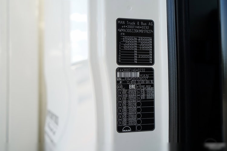 MAN TGS 33.500 / 6x4 / BURTOWY 7.6 M + HDS FASSI F-155 / wysów 10, 5 m / STEROWANIE RADIOWE  / OPONY 100% / NAVI / SPROWADZONY zdjęcie 47