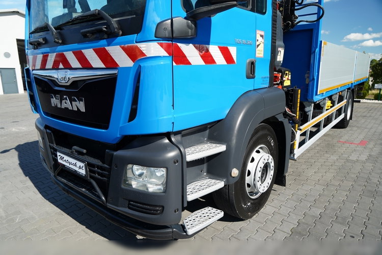 MAN TGS 18.320 / 4x2 / BURTOWY - 6.8 M + HDS FASSI F135 / wysów : 8 m / MOCNA PODŁOGA / STEROWANIE RADIOWE / ROTATOR / SPROWADZONY zdjęcie 17