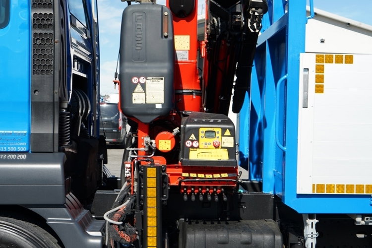 MAN TGS 18.320 / 4x2 / BURTOWY - 6.8 M + HDS FASSI F135 / wysów : 8 m / MOCNA PODŁOGA / STEROWANIE RADIOWE / ROTATOR / SPROWADZONY zdjęcie 25