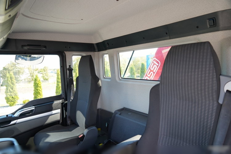 MAN TGS 18.320 / 4x2 / BURTOWY - 6.8 M + HDS FASSI F135 / wysów : 8 m / MOCNA PODŁOGA / STEROWANIE RADIOWE / ROTATOR / SPROWADZONY zdjęcie 36