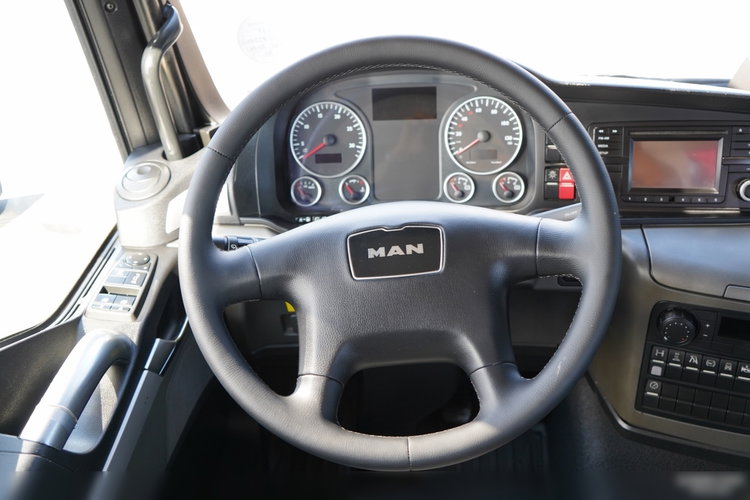 MAN TGS 18.320 / 4x2 / BURTOWY - 6.8 M + HDS FASSI F135 / wysów : 8 m / MOCNA PODŁOGA / STEROWANIE RADIOWE / ROTATOR / SPROWADZONY zdjęcie 38