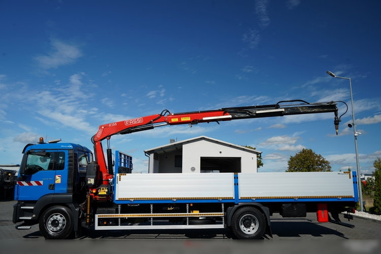 MAN TGS 18.320 / 4x2 / BURTOWY - 6.8 M + HDS FASSI F135 / wysów : 8 m / MOCNA PODŁOGA / STEROWANIE RADIOWE / ROTATOR / SPROWADZONY zdjęcie 3