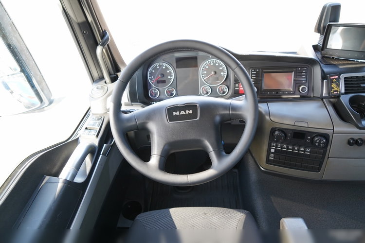 MAN TGS 18.320 / 4x2 / BURTOWY - 6.8 M + HDS FASSI F135 / wysów : 8 m / MOCNA PODŁOGA / STEROWANIE RADIOWE / ROTATOR / SPROWADZONY zdjęcie 39