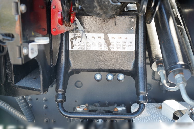 Scania P 410 / 6x4 / WYWROTKA - 6 M + HDS HIAB XS 211 / STEROWANIE RADIOWE / EURO 6 / ROTATOR / CHWYTAK  zdjęcie 24