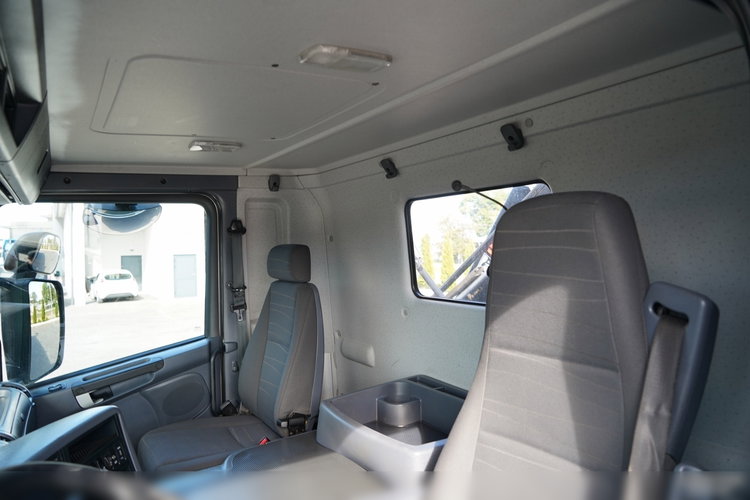 Scania P 410 / 6x4 / WYWROTKA - 6 M + HDS HIAB XS 211 / STEROWANIE RADIOWE / EURO 6 / ROTATOR / CHWYTAK  zdjęcie 38