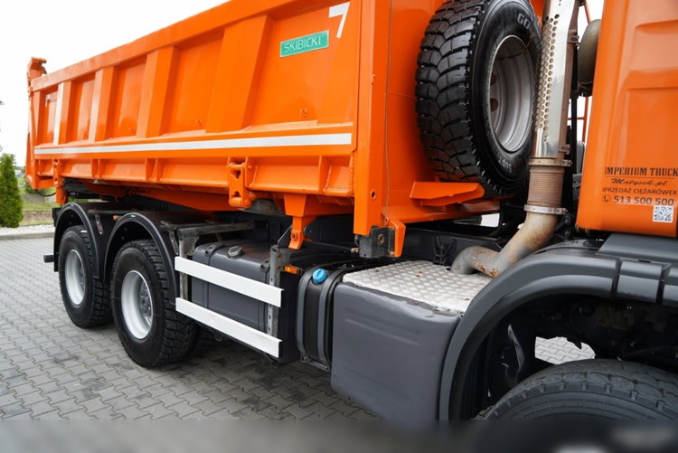 Scania G 440 / 6x6 / WYWROTKA TRZY-STRONNA / 2X HYDROBURTA / BOARDMATIC / OPONY 100% / MANUAL zdjęcie 26