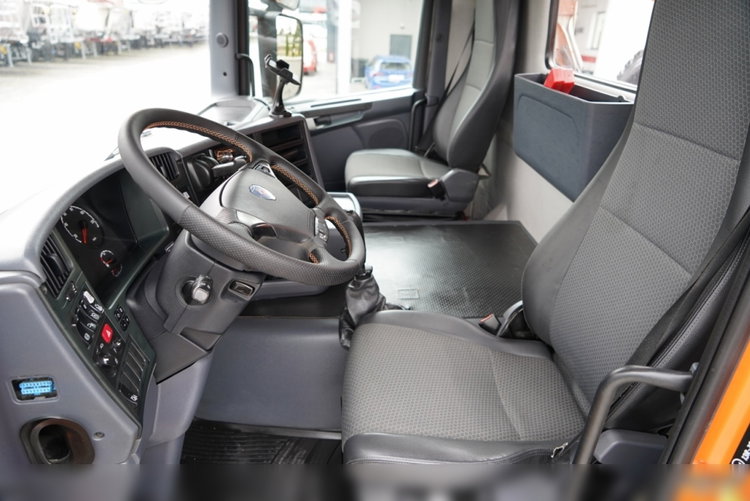 Scania G 440 / 6x6 / WYWROTKA TRZY-STRONNA / 2X HYDROBURTA / BOARDMATIC / OPONY 100% / MANUAL zdjęcie 36