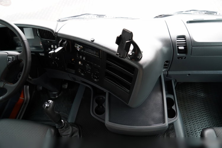 Scania G 440 / 6x6 / WYWROTKA TRZY-STRONNA / 2X HYDROBURTA / BOARDMATIC / OPONY 100% / MANUAL zdjęcie 42