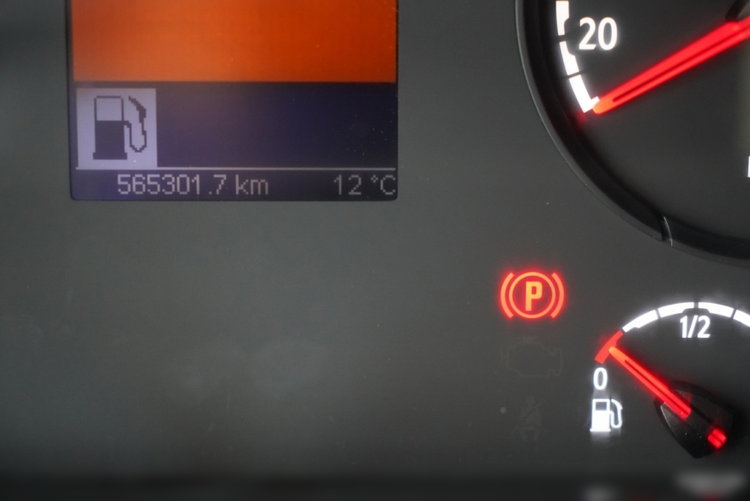 Scania G 440 / 6x6 / WYWROTKA TRZY-STRONNA / 2X HYDROBURTA / BOARDMATIC / OPONY 100% / MANUAL zdjęcie 51