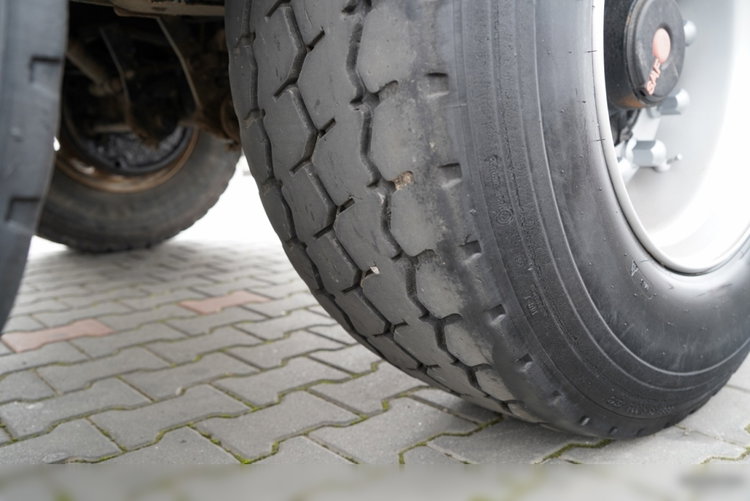 MEILLER /  WYWROTKA 3 STRONNA / PRZYCZEPA TANDEM / OŚ PODNOSZONA / SAF  zdjęcie 16