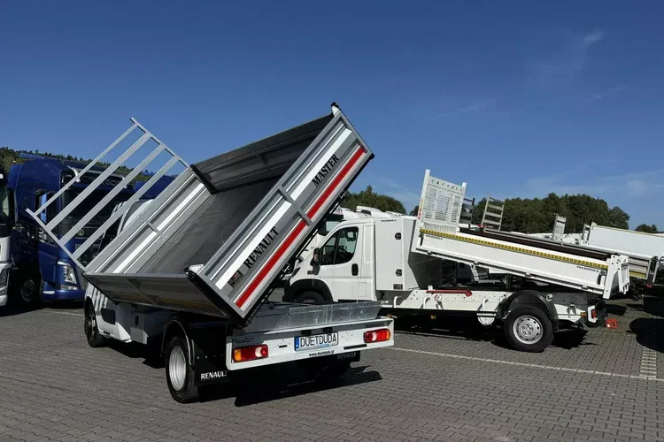 Renault Master zdjęcie 17