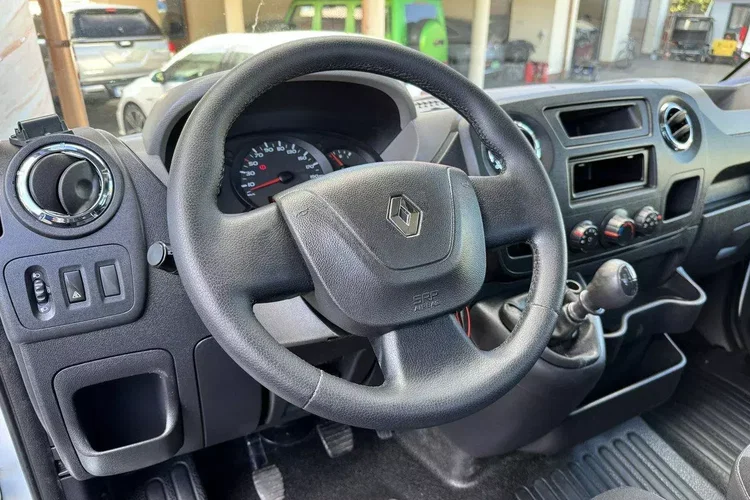 Renault Master zdjęcie 21