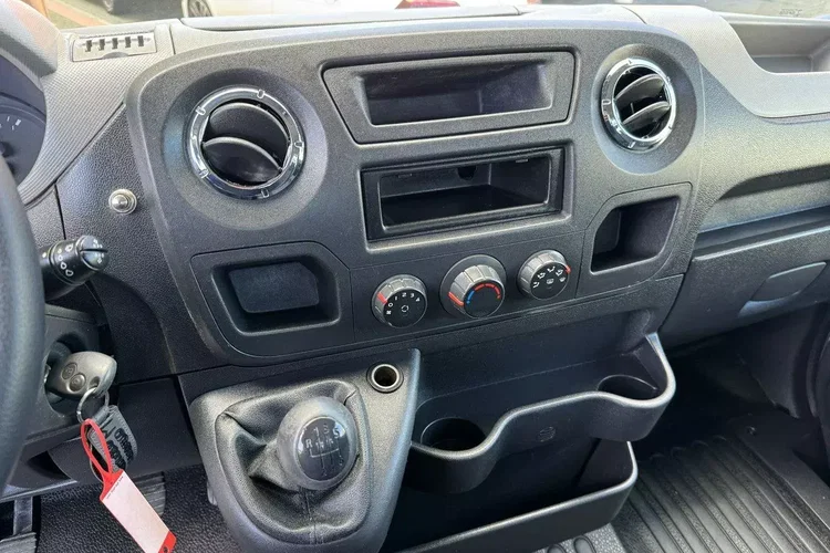 Renault Master zdjęcie 23