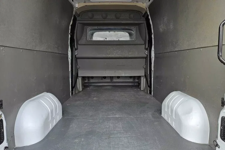 Renault Master L3H2 114999zł Netto Brygadówka 7 osób 2.3 dCi/136KM zdjęcie 15