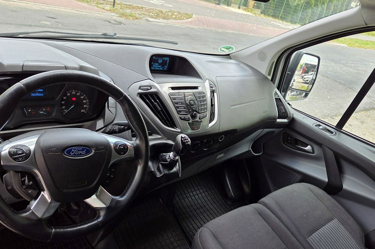 Ford Transit Custom 2.2 TDCI 125KM 9 osób Manual Kamera Czujnik Przód Tył Nawiewy zdjęcie 13