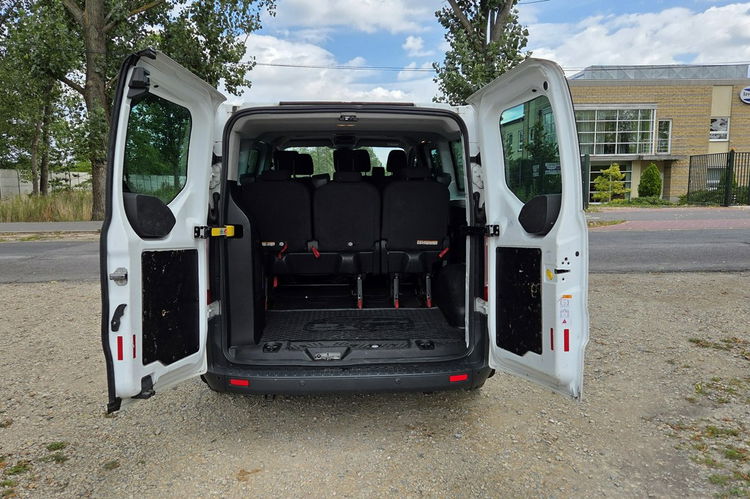 Ford Transit Custom 2.2 TDCI 125KM 9 osób Manual Kamera Czujnik Przód Tył Nawiewy zdjęcie 18
