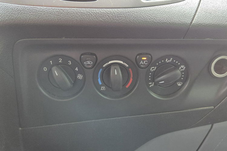 Ford Transit Custom 2.2 TDCI 125KM 9 osób Manual Kamera Czujnik Przód Tył Nawiewy zdjęcie 22
