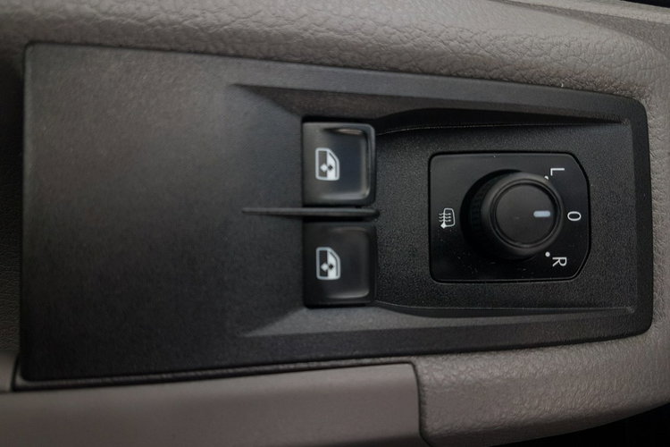 Volkswagen Crafter CHŁODNIA MROŹNIA AGREGTA IZOTERMA GRZANIE DŁUGI WYSOKI KLIMA zdjęcie 9