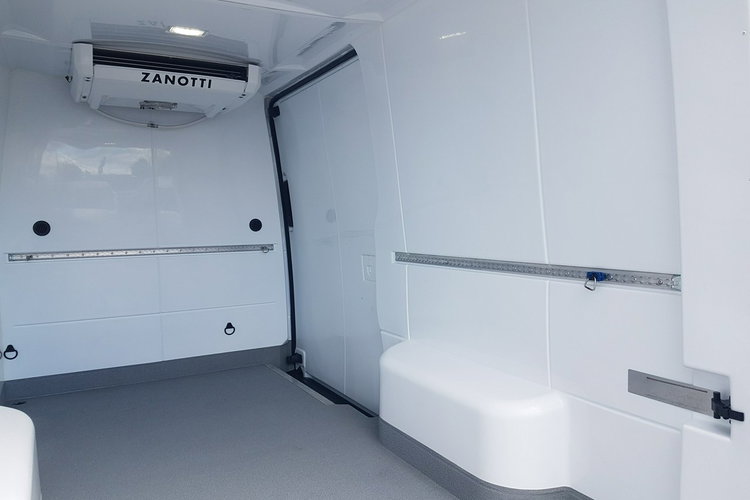 Volkswagen Crafter CHŁODNIA MROŹNIA AGREGTA IZOTERMA GRZANIE DŁUGI WYSOKI KLIMA zdjęcie 19