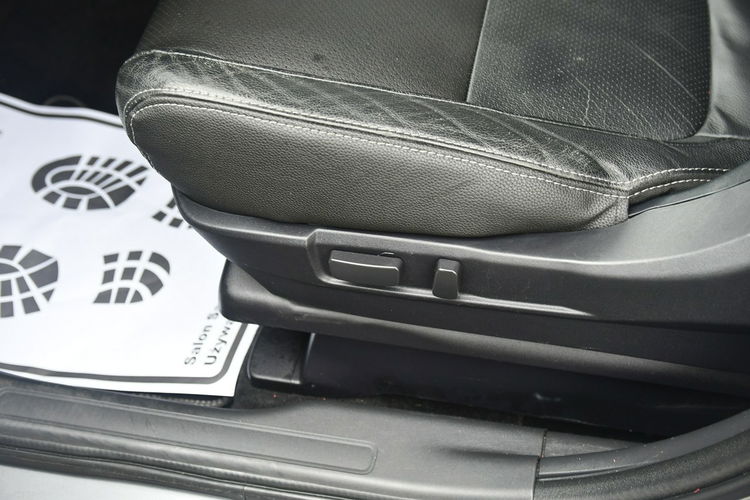 Mitsubishi Outlander 2.0Plug-IN Hybrid. 4x4.Skóry.Navi.Kam.Cof.Hands-Free.Xenony.Automat.Sz zdjęcie 18