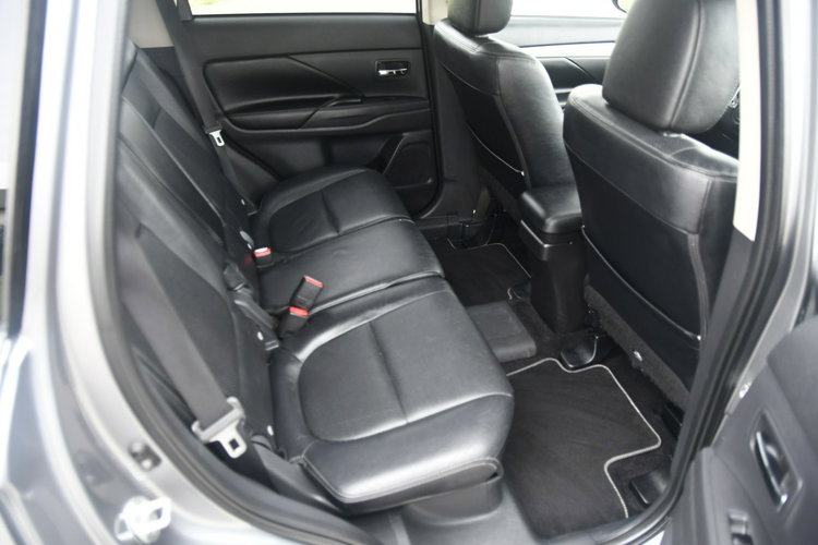Mitsubishi Outlander 2.0Plug-IN Hybrid. 4x4.Skóry.Navi.Kam.Cof.Hands-Free.Xenony.Automat.Sz zdjęcie 25