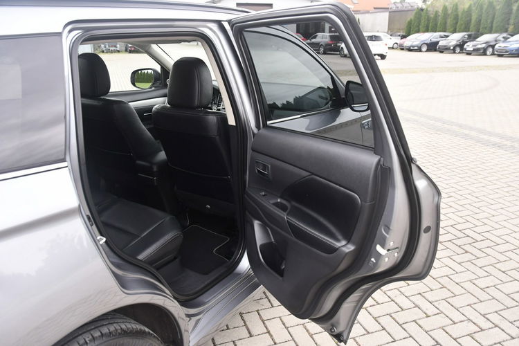 Mitsubishi Outlander 2.0Plug-IN Hybrid. 4x4.Skóry.Navi.Kam.Cof.Hands-Free.Xenony.Automat.Sz zdjęcie 26