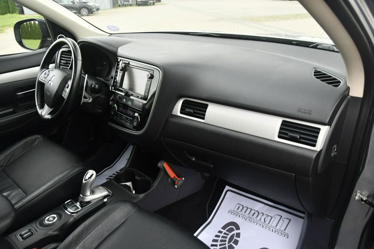 Mitsubishi Outlander 2.0Plug-IN Hybrid. 4x4.Skóry.Navi.Kam.Cof.Hands-Free.Xenony.Automat.Sz zdjęcie 28