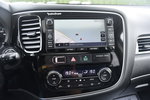 Mitsubishi Outlander 2.0Plug-IN Hybrid. 4x4.Pół-Skóry..Kam.Cof.Hands-Free.AUTOMAT zdjęcie 30