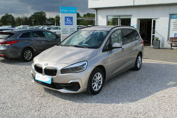 BMW 216 Automat kamera hak g.fotele F-vat