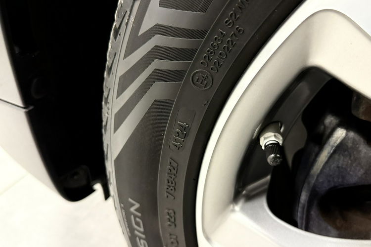 BMW X1 2.0 xDrive LIFT SPORT PAKIET Connect Drive HeadUp Hifi F-VAT23% zdjęcie 11