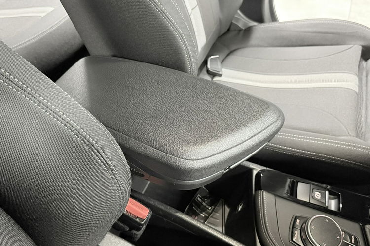 BMW X1 2.0 xDrive LIFT SPORT PAKIET Connect Drive HeadUp Hifi F-VAT23% zdjęcie 17