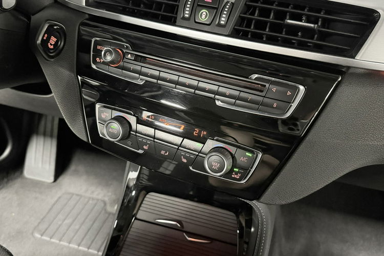 BMW X1 2.0 xDrive LIFT SPORT PAKIET Connect Drive HeadUp Hifi F-VAT23% zdjęcie 19