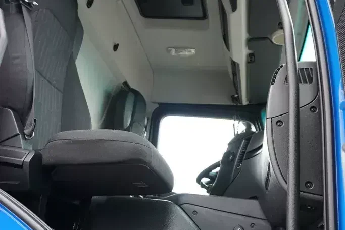 Mercedes / AROCS / 4145 / E 6 / WYWROTKA / 8 X 8 zdjęcie 10