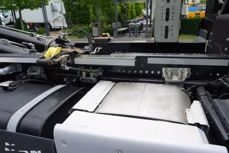 MAN TGS 26.430 E6 6x2 / Hakowiec HIAB Multilift zdjęcie 10