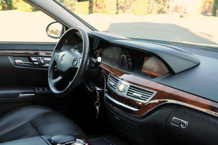 Mercedes S 320 3.0d(235KM) Xenon Navi Skóry El.Fotele El.Kanapa Wentylacja Alu19"ASO zdjęcie 18