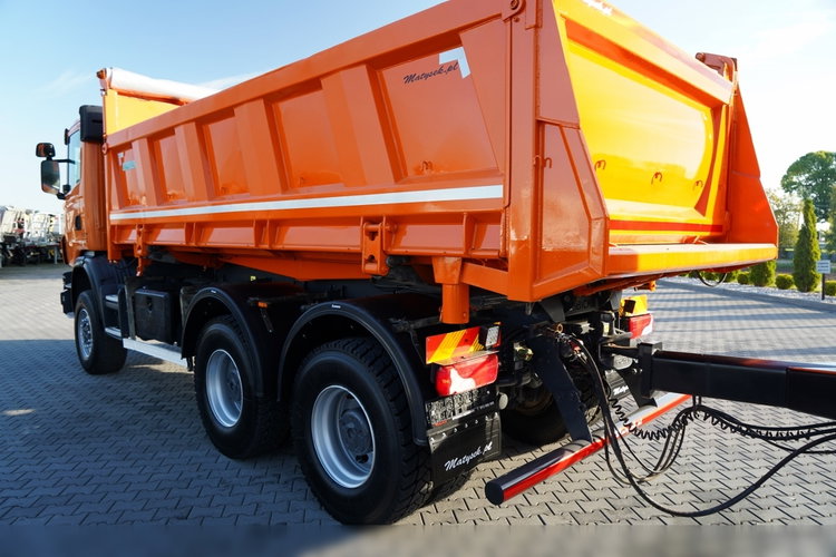 Scania G 440 / 6x6 / ZESTAW / WYWROTKA TRZY-STRONNA / 2X HYDROBURTA /PRZYCZEPA MEILLER / MANUAL zdjęcie 28