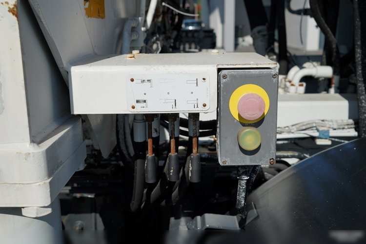 Mercedes -BENZ ACTROS 3241 / POMPOGRUSZKA / 8X4 / BETONIARKA + POMPA SERMAC 3Z24 / EPS + SPRZĘGŁO / ALUFELGI zdjęcie 22