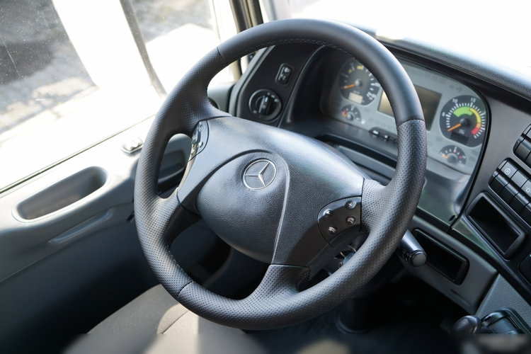 Mercedes -BENZ ACTROS 3241 / POMPOGRUSZKA / 8X4 / BETONIARKA + POMPA SERMAC 3Z24 / EPS + SPRZĘGŁO / ALUFELGI zdjęcie 37