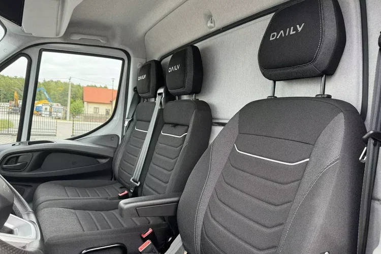 Iveco Daily 35S18 H zdjęcie 33