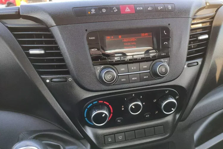 Iveco Daily 35C16 V zdjęcie 14